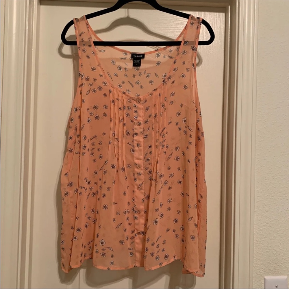 Torrid - Sleeveless peach top